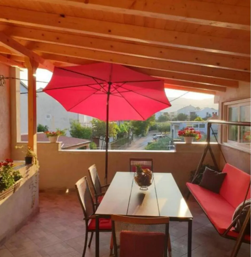 Apartment Helena Kastela Croatia